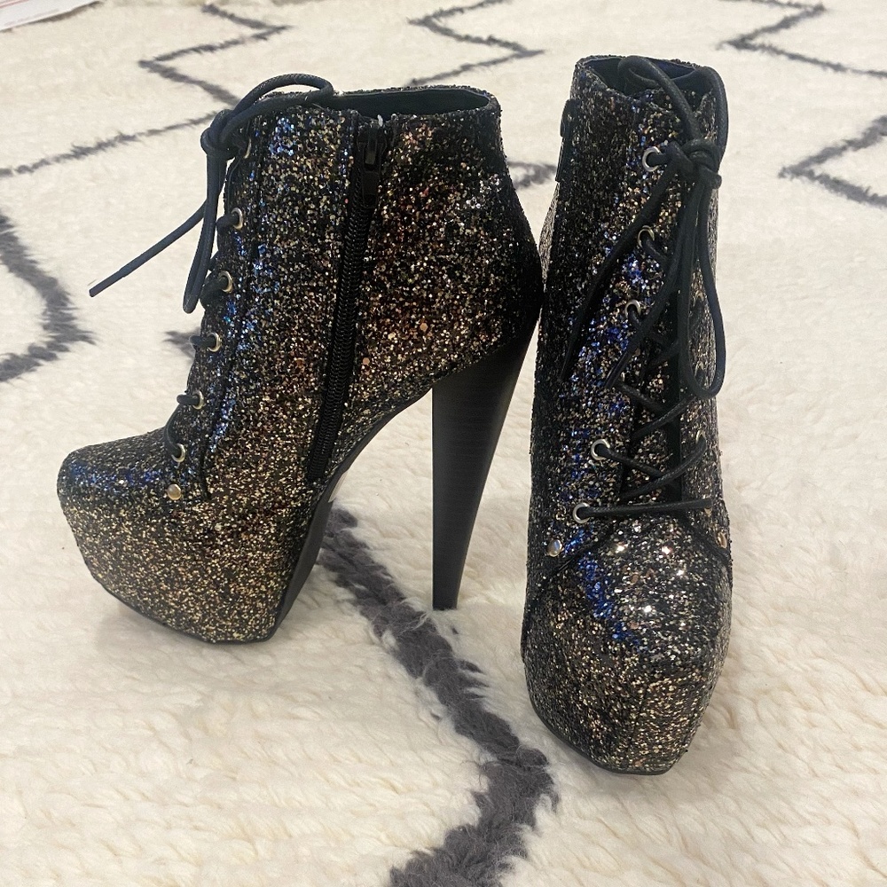 Women's Chunky Glitter Heel - Picture 3 of 8